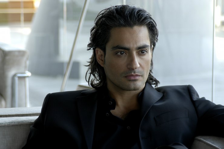 Σκύλος δάγκωσε και τραυμάτισε σοβαρά τον Διονύση Σχοινά!