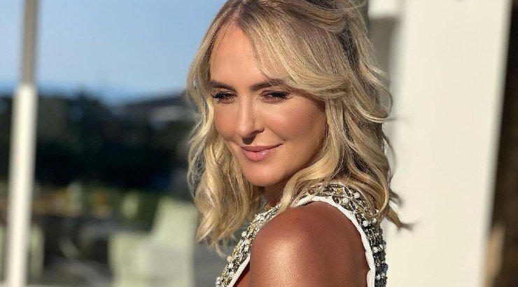 Σύλβια Μαυροπούλου: Ποζάρει με την κομψότατη μαμά της και εντυπωσιάζουν!