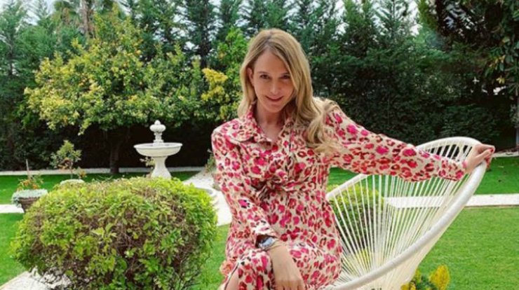 Σύλβια Μαυροπούλου: Το υπέροχο στιγμιότυπο με τη νεογέννητη κόρη της στην αυλή του σπιτιού της!