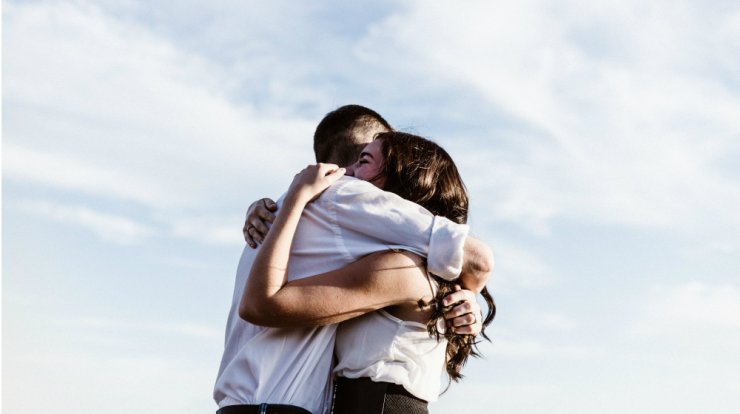 Αυτοί είναι οι λόγοι που δυσκολεύεσαι να εκδηλώσεις τα συναισθήματά σου