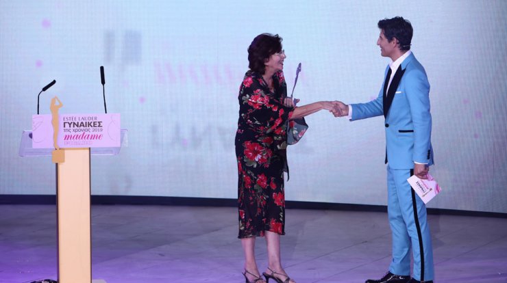 Τελευταία βράβευση στην 15η απονομή των βραβείων Madame Figaro Γυναίκες της Χρονιάς που παρουσιάζει η Estée Lauder!