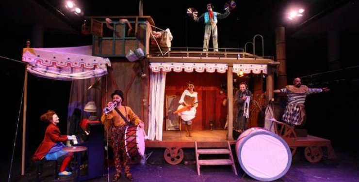 Θέατρο: "Τα ψέματα που λένε πάντα την αλήθεια"