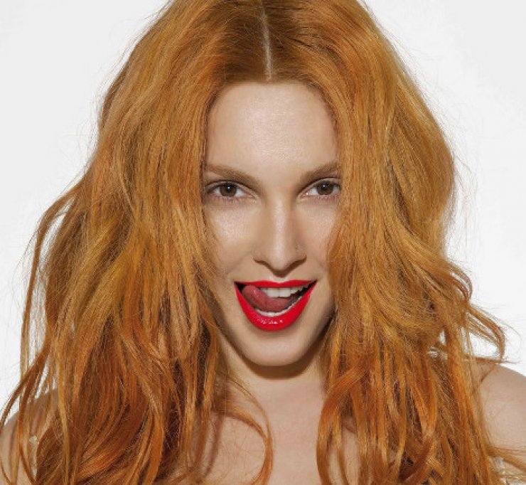 Η τρομακτική ομοιότητα άγνωστης γυναίκας με την Τάμτα [εικόνες]