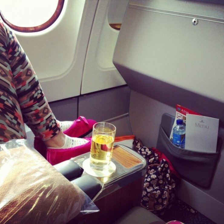 Ποια Ελληνίδα τραγουδίστρια ταξίδεψε με τις παντόφλες;