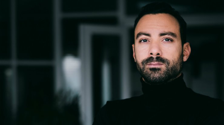 Ο Σάκης Τανιμανίδης απαντά τι θα έκανε αν ξυπνούσε ένα πρωί χωρίς να έχει τους χιλιάδες followers στο Instagram