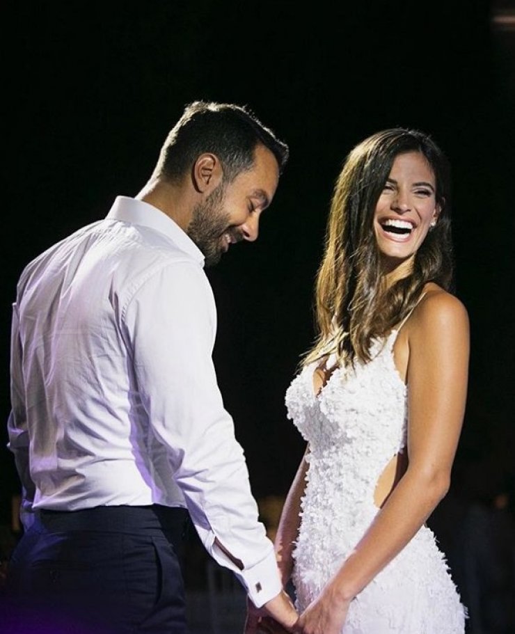 Η άγνωστη συγγένεια στην ελληνική showbiz που αποκαλύφθηκε στο γάμο Τανιμανίδη – Μπόμπα!