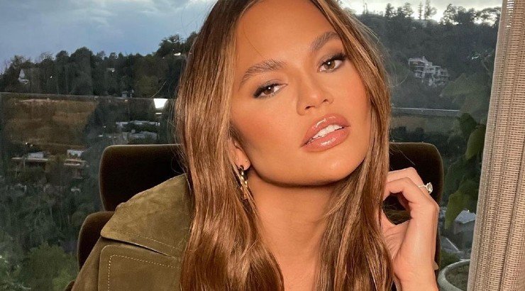 Chrissy Teigen: Ενάμιση χρόνο μετά την αποβολή της ξεκίνησε νέο κύκλο εξωσωματικής!