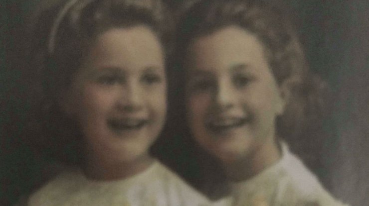 Αναγνωρίζετε τις Κύπριες socialite στη φωτογραφία από την παιδική τους ηλικία;