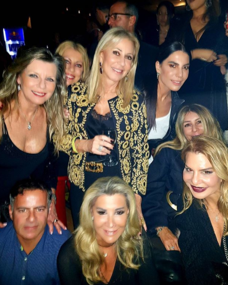 Είναι θεές! Δείτε τι έκαναν Κύπριες socialite τα ξημερώματα μετά την εμφάνιση του Αντώνη Ρέμου στη Λευκωσία!