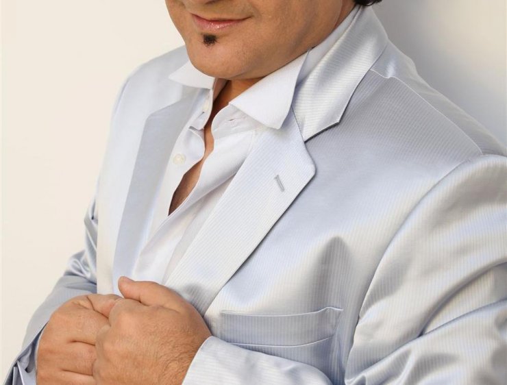  Από ποιον Έλληνα τραγουδιστή… αγόρασε το νησί ο Εμίρης του Κατάρ;