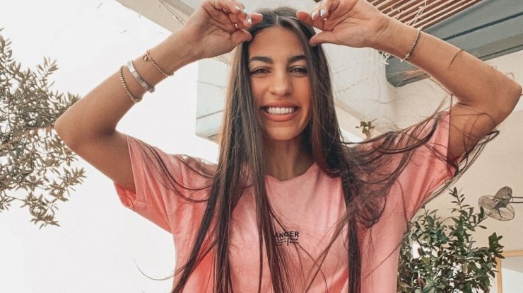 Θέλξια Βαλέρια Φραγκούδη: Οι μεταμεσονύχτιες πρώτες λιγούρες της εγκυμονούσας [βίντεο]