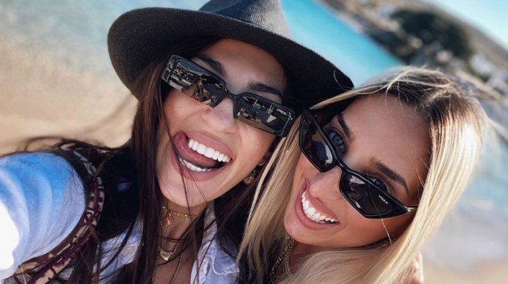 Θέλξια Βαλέρια και Ανδρεάνα Φραγκούδη: Μάθαμε πόσα στοιχίζει η Louis Vuitton travel bag τους!