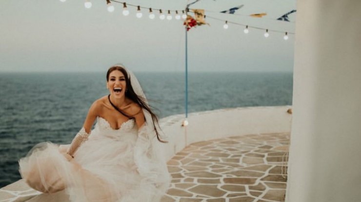 Θέλξια Βαλέρια Φραγκούδη: Η στιγμή που την έκανε να δακρύσει στον γάμο της! [εικόνα]