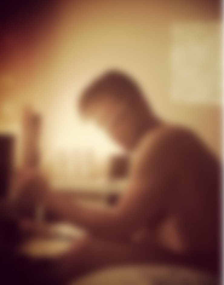 H γυμνή φωτογραφία Έλληνα ηθοποιού που αναστάτωσε το instagram