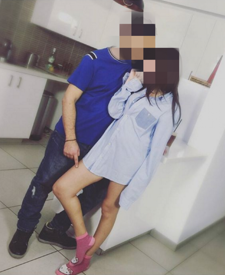 Επώνυμη Κύπρια ποζάρει φορώντας μόνο το πουκάμισο του συντρόφου της!