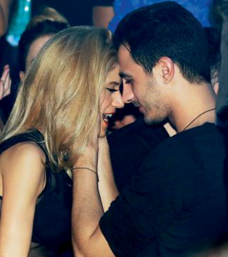 Τζένη Θεωνά: Απαντάει ξεκάθαρα αν είναι έγκυος!