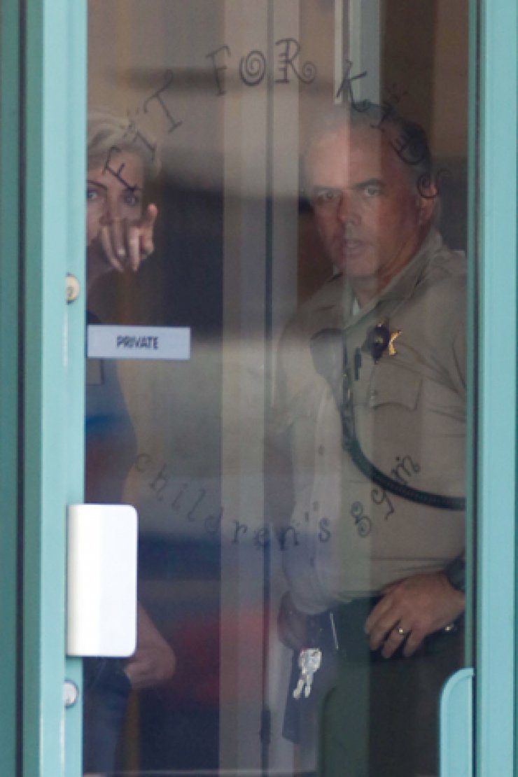 Charlize Theron: Μπλεξίματα με την αστυνομία;