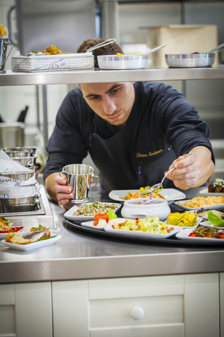 Νόστιμος θεσσαλονικιώτικος μεζές στη Λευκωσία