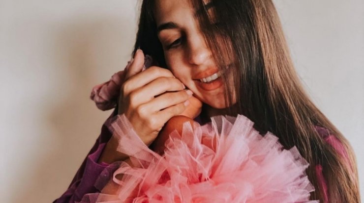 Θέλξια - Βαλέρια Φραγκούδη: Η πρώτη αγκαλιά με την κόρη της μόλις μερικά δευτερόλεπτα από τον ερχομό της