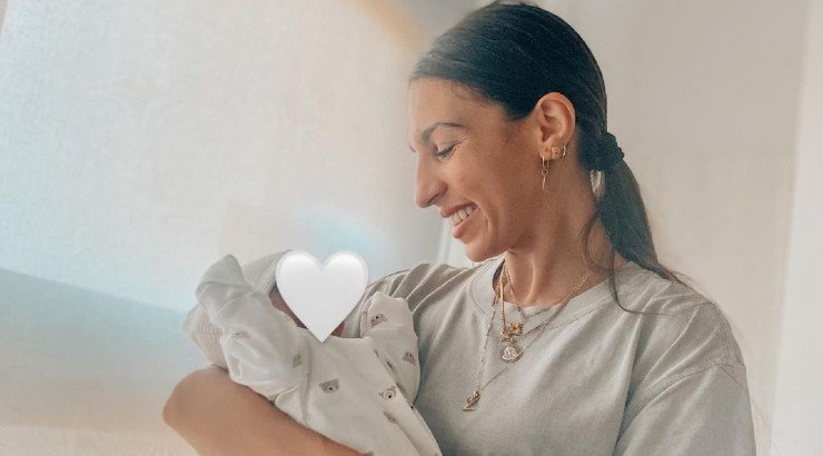 Θέλξια Βαλέρια Φραγκούδη: Αποκάλυψε πως ήταν μέσα στην αίθουσα τοκετού με τη ξαδέρφη της Ανδρεάνα