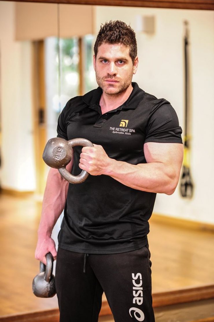 Τίμης Καμπανέλλης: Ο αδερφός της Κατερίνας που γυμνάζει τη Sandra Bullock και τη Kate Moss