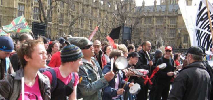 Το 40% των Γερμανών λέει: Kαλά κάνουν και μας βρίζουν οι Ευρωπαίοι