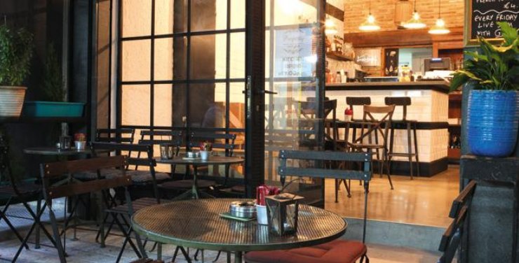 Property Cafe Bar: Η νέα πρόταση στη Λευκωσία