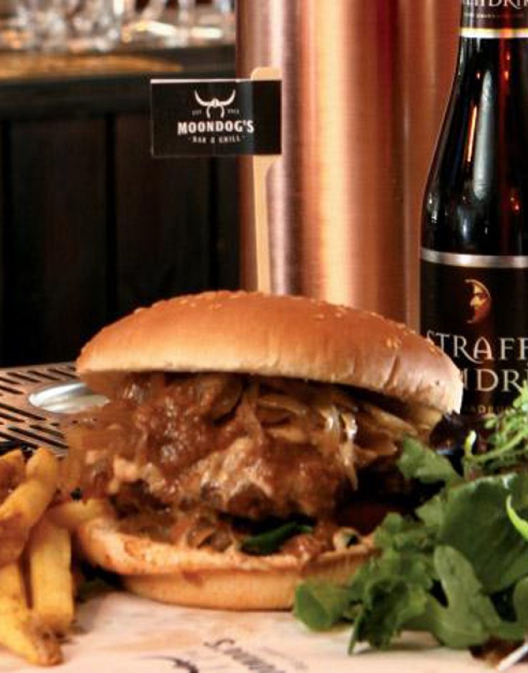 Πού θα φας peanut burger στη Λευκωσία