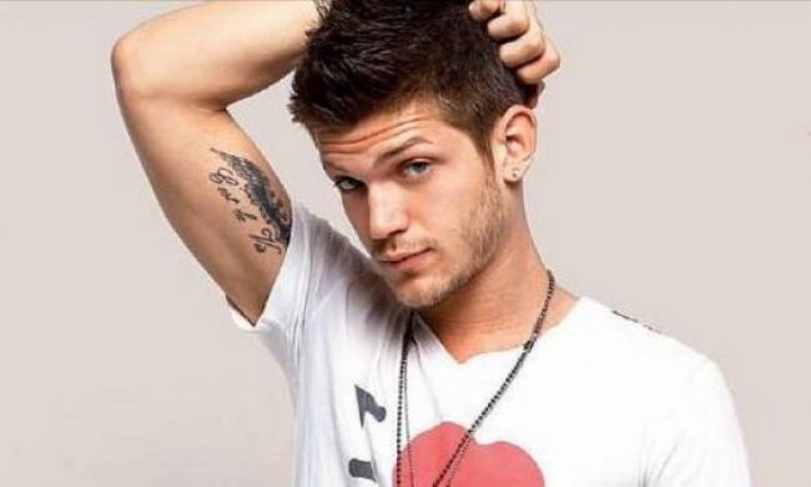 Αναβλήθηκε το ταξίδι της οικογένειας του Τόμας στο Λονδίνο