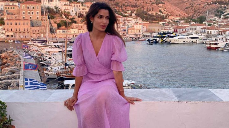 Η Τόνια Σωτηροπούλου πρωταγωνιστεί στο international instagram account της H&M και κάνει χαμό!