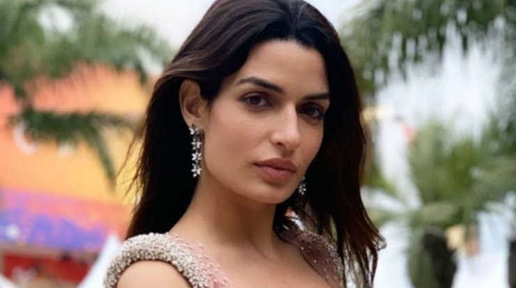 Τόνια Σωτηροπούλου: Δεν θα πιστεύετε τι ενθύμιο κράτησε από τον Daniel Craig! [βίντεο]