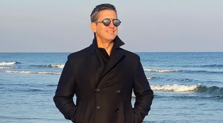 Χριστόφορος Τορναρίτης: Μας δείχνει τις ικανότητές του στο break dance και εντυπωσιάζει [βίντεο]