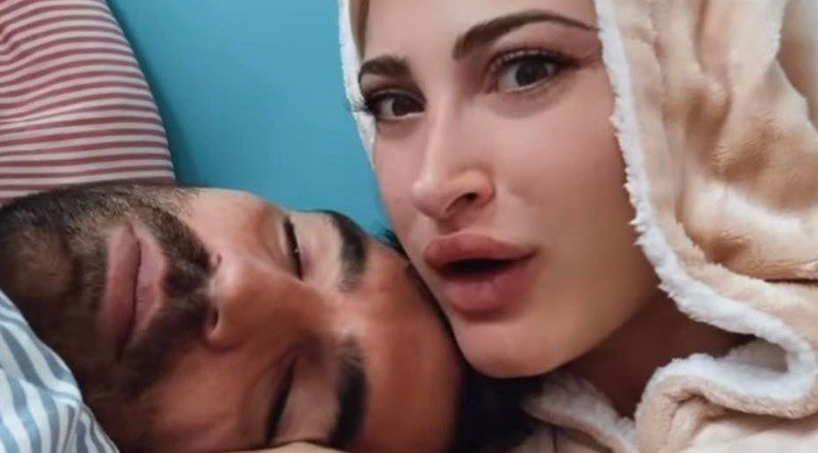Αλεξάνδρου – Τούνη: Δεν πάει το μυαλό σου γιατί άλλαξαν κρεβάτι στο υπνοδωμάτιό τους [βίντεο]