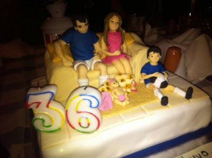 Η τούρτα για 36α γενέθλια του Γιάννη Οκκά