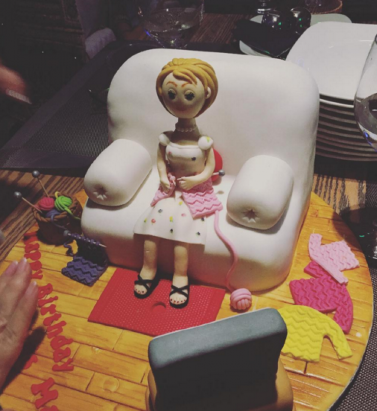 Γενέθλια για μητέρα επώνυμης Κύπριας! Η τούρτα που συγκίνησε!