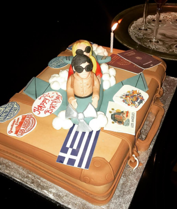 Η υπέροχη τούρτα έκπληξη που ετοίμασε Κύπριος επιχειρηματίας στη σύντροφό του!