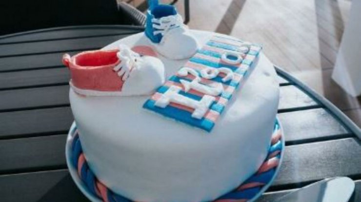 Ζευγάρι της showbiz αποκάλυψε με τον πιο όμορφο τρόπο το φύλο του μωρού που περιμένουν! 