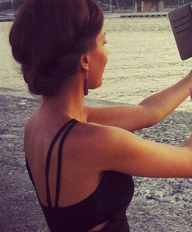 Έγκυος η σύντροφος Κύπριου παρουσιαστή!