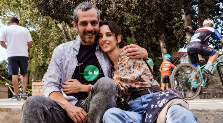 Νατάσα Τούρζα: Η φωτογραφία του παππού της με τον τέως Βασιλιά Κωνσταντίνο