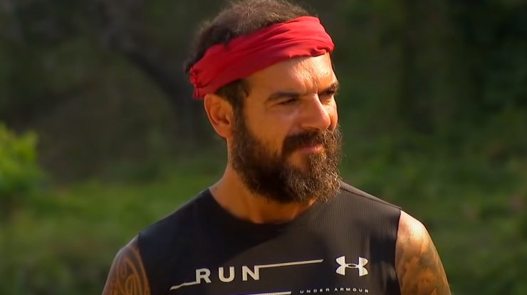 Ο Τριαντάφυλλος χάρισε σε παίκτες και τηλεθεατές την πιο αστεία στιγμή στο φετινό “Survivor” [βίντεο]