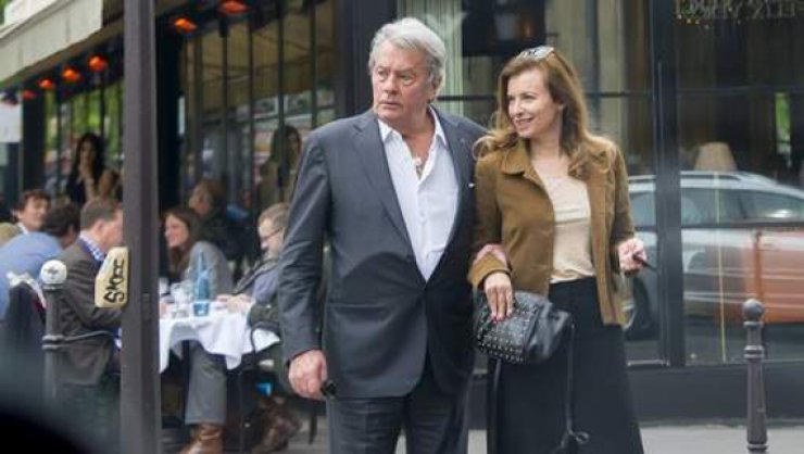 Στην αγκαλιά του Ντελόν ξεπέρασε η Τριερβελέρ το «κέρατο» του Ολάντ