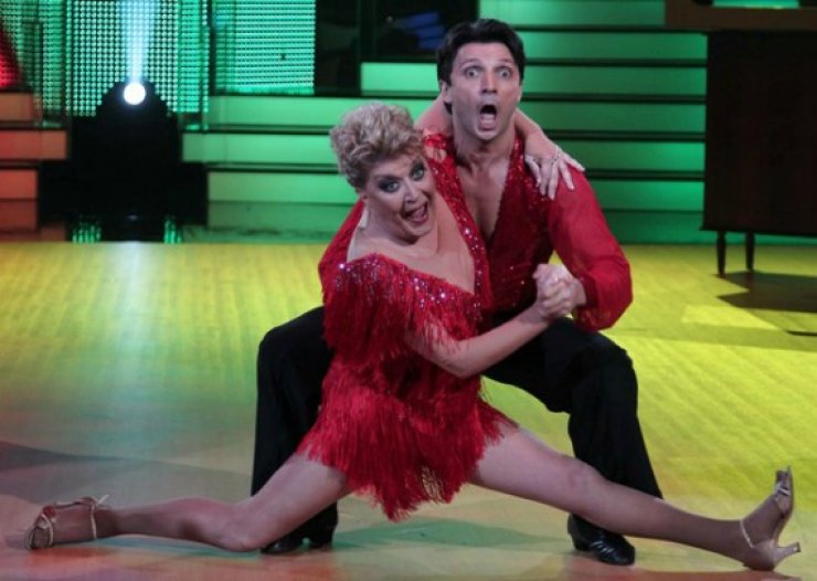 Γιατί η Βάσια Τριφύλλη είναι έξαλλη με τον Θοδωρή Δρακάκη;