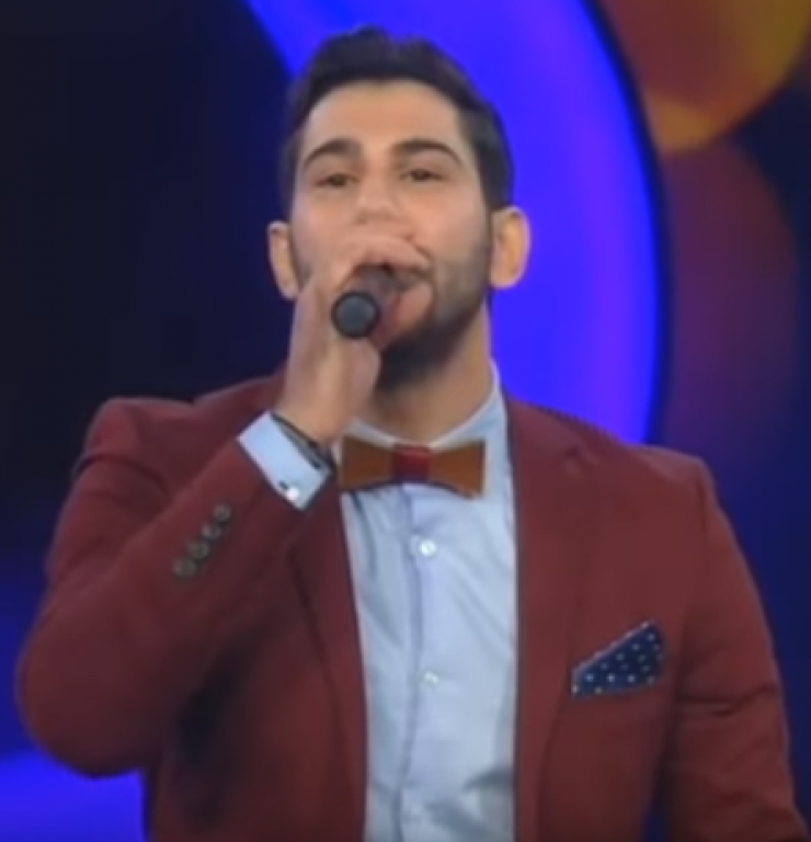 Νίκος Τρίκκης: Η ρομαντική ερμηνεία του που εντυπωσίασε στο τρίτο battle του “The Voice”