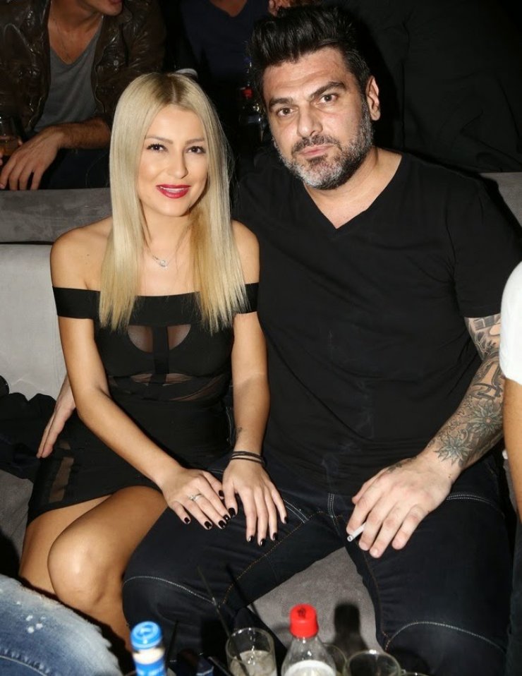 Tόνυ Μαυρίδης: Παντρεύτηκε την αγαπημένη του Ευαγγελία