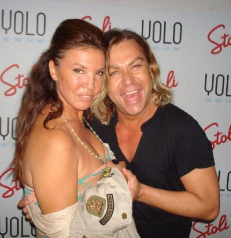 Ο Τρύφωνας Σαμαράς ξευτιλίζει δημόσια τη Βάνα Μπάρμπα!