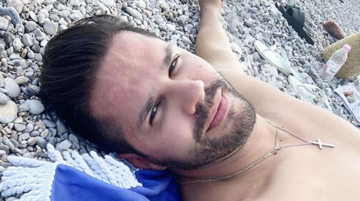 Γιώργος Τσαλίκης: Κάνει μπάνιο γυμνός στο instagram [βίντεο]