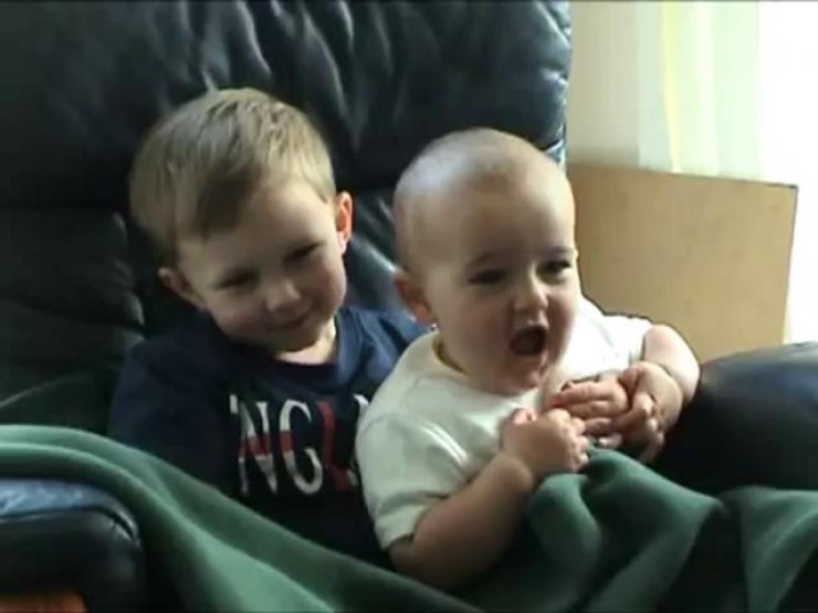 Εσύ έχεις δει το πιο διάσημο βίντεο με παιδιά στο YouTube;