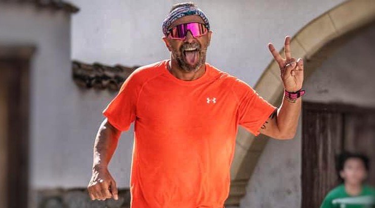 Κωνσταντίνος Τσιολής: Έκανε προπόνηση πρωί – πρωί με… τον Σάκη Ρουβά! [εικόνα]