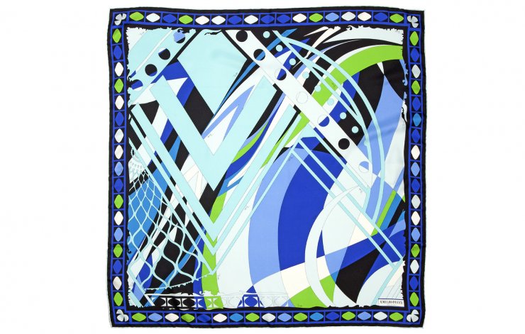 Τα καλοκαιρινά φουλάρια του Εmilio Pucci 