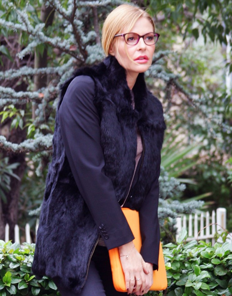 Τζένη Μπαλατσινού: Ήθελε μια αλλαγή στην εμφάνιση κι έβαψε μόνη της τα μαλλιά της! 